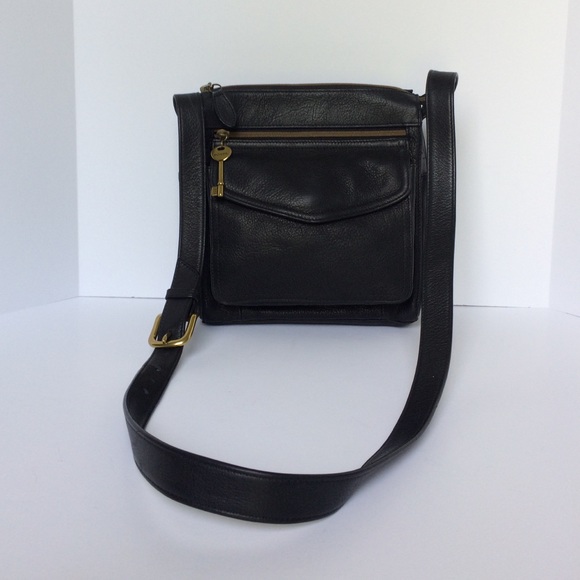 Fossil Handbags - Black Fossil Purse EUC